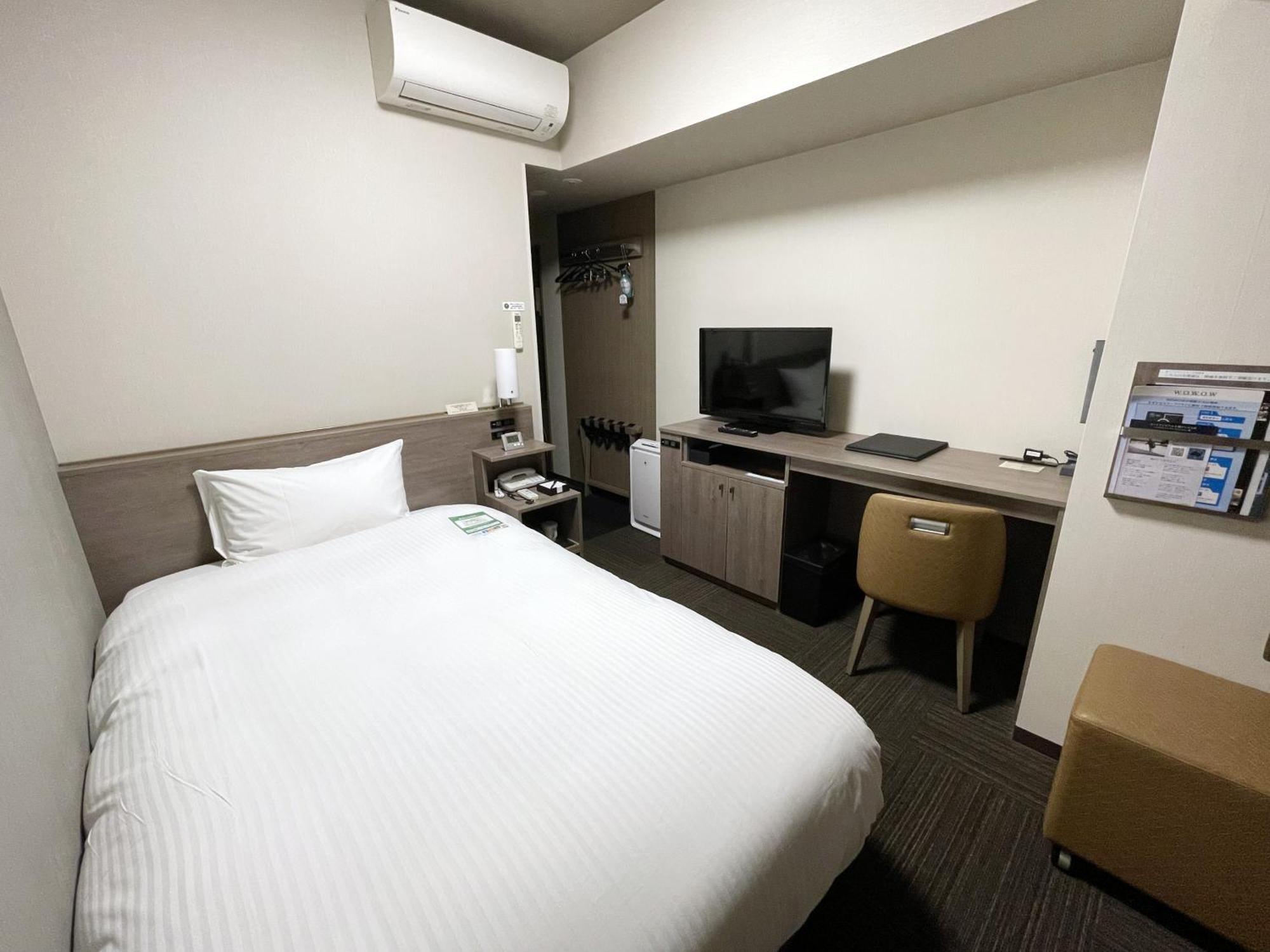 Route-inn Osaka -hagoromo Ekimae- Hotel Takaishi